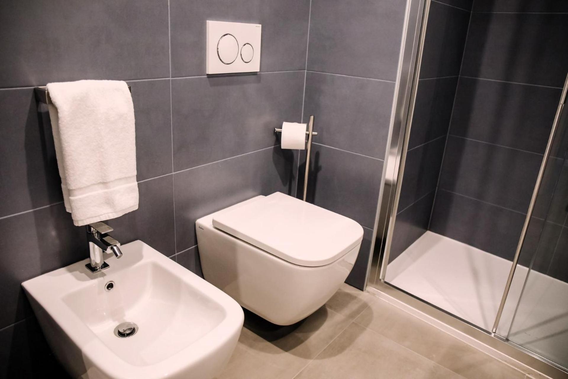 Elegant Beige Apartment - 5 Minutes From The Lake Комо Экстерьер фото
